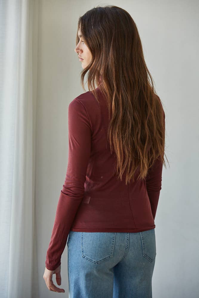 sheer layering turtleneck burgundy