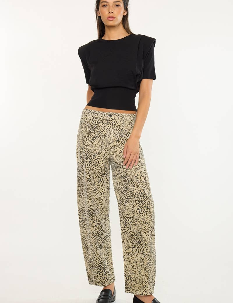 The Delaney Corduroy Barrel Pant