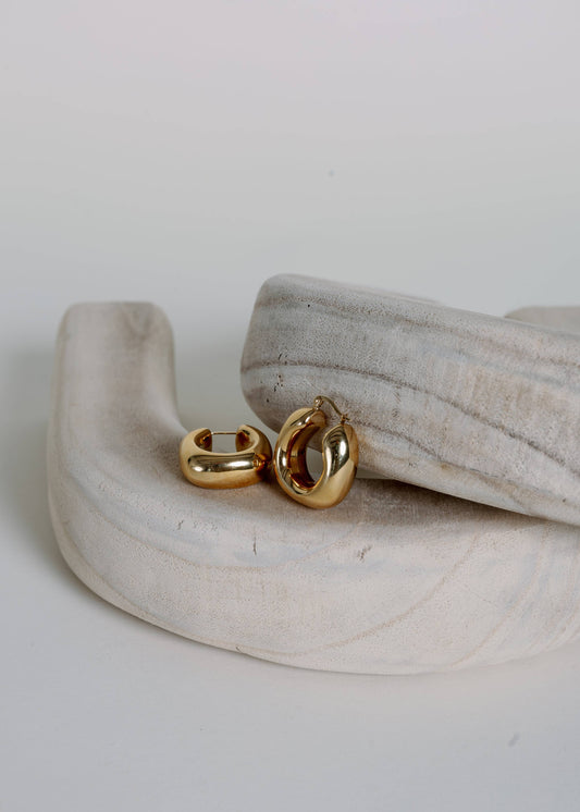 Chunky Oval Hoops — Gold