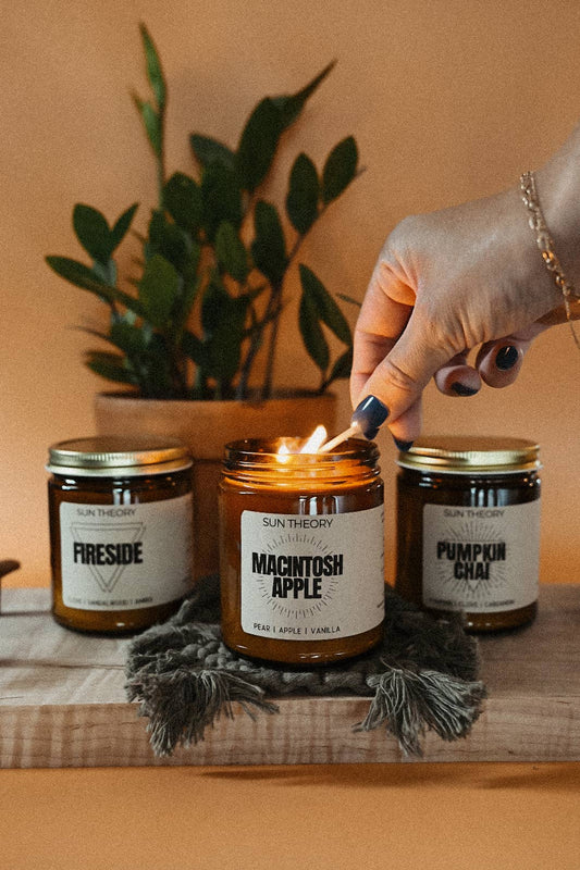 Macintosh Apple Candle