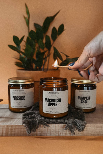 Macintosh Apple Candle