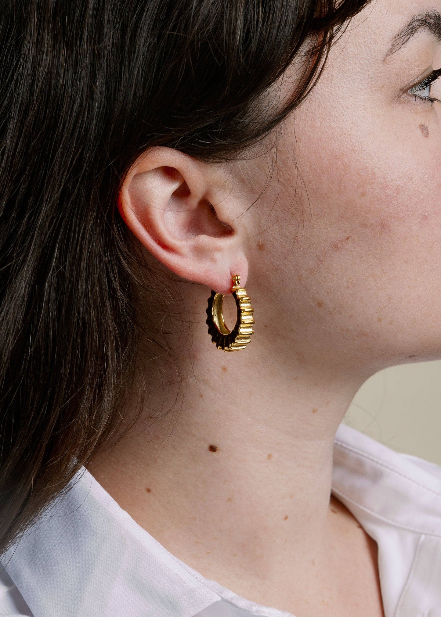 Ruffle-Edge Hoops -- Gold