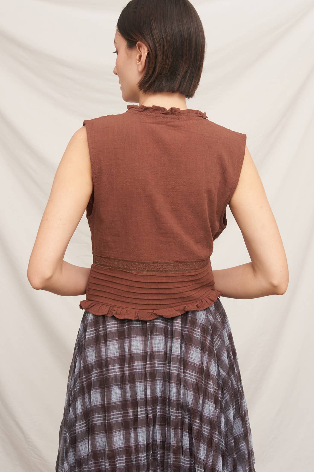 rust embroidered blouse, brown embroidered top, western blouse, prairie blouse, sleeveless western top, boho blouse, fall blouse, button front blouse, feminine western top, rust sleeveless top