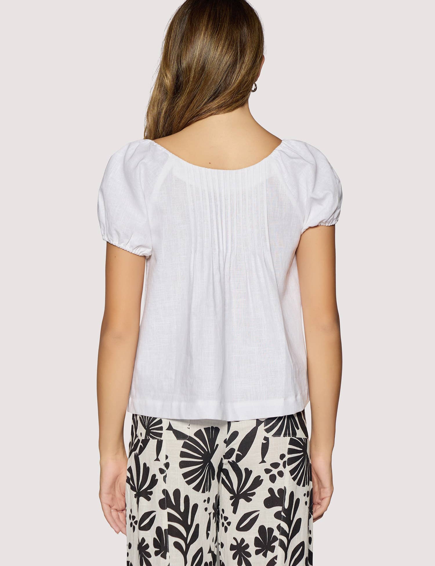 linen puff sleeve top
white linen blouse
pleated linen top
linen cotton blouse
off shoulder linen top
white summer blouse
linen peasant top
lightweight linen shirt women
puff sleeve blouse
boutique linen clothing
elevated basics women
feminine linen top
white cotton linen blouse
casual elegant summer top
breathable linen blouse
relaxed fit white top
linen blend blouse
classic summer wardrobe
timeless white blouse
women's linen fashion