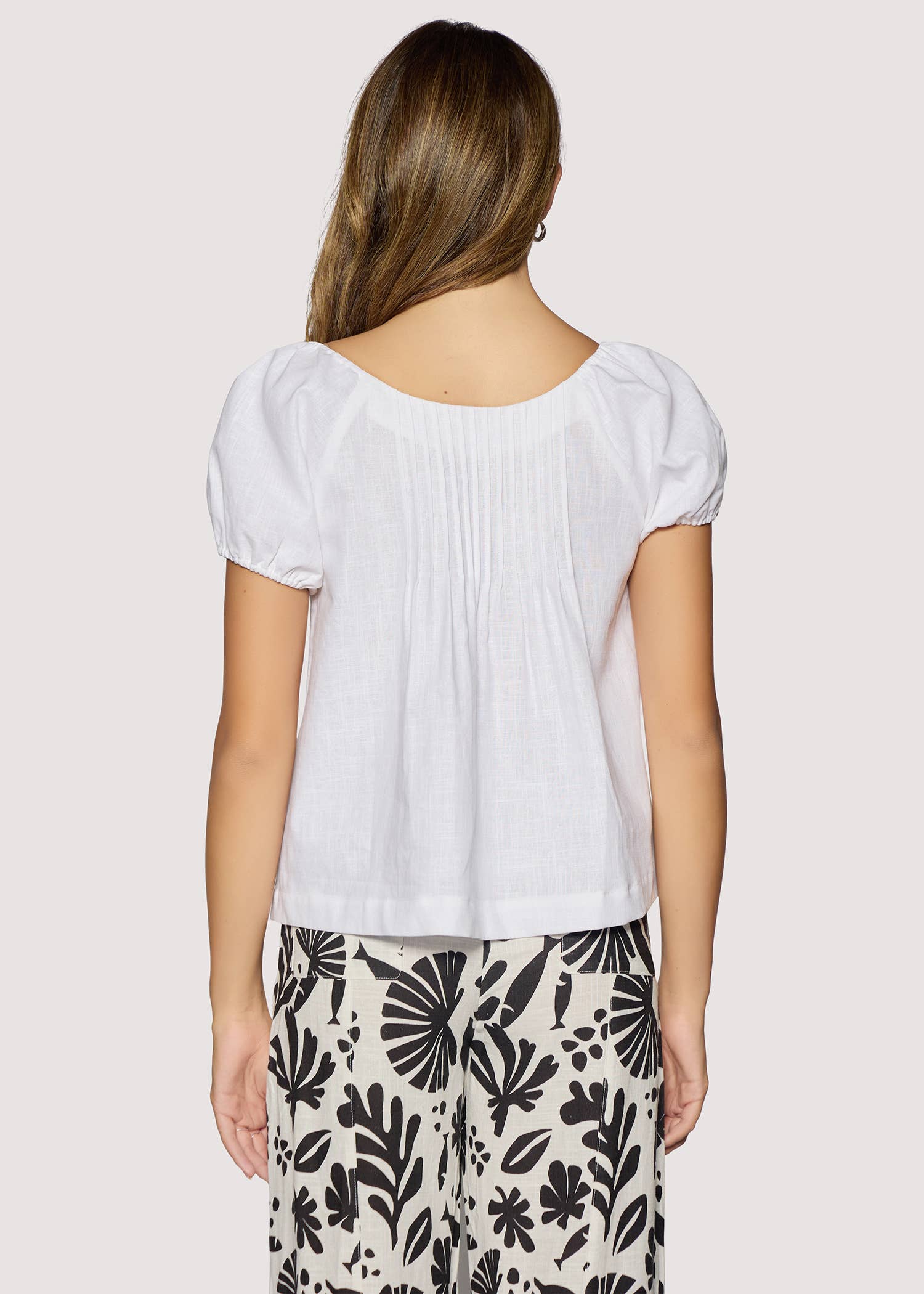 linen puff sleeve top
white linen blouse
pleated linen top
linen cotton blouse
off shoulder linen top
white summer blouse
linen peasant top
lightweight linen shirt women
puff sleeve blouse
boutique linen clothing
elevated basics women
feminine linen top
white cotton linen blouse
casual elegant summer top
breathable linen blouse
relaxed fit white top
linen blend blouse
classic summer wardrobe
timeless white blouse
women's linen fashion