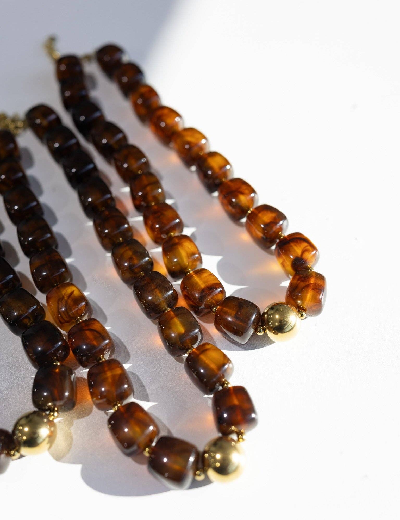 brown beaded necklace, tortoise bead necklace, statement bead necklace, chunky bead necklace, gold and brown necklace, women’s statement jewelry, fall jewelry, hypoallergenic necklace, brown statement necklace, boutique jewelry, warm tone jewelry, beaded necklace women