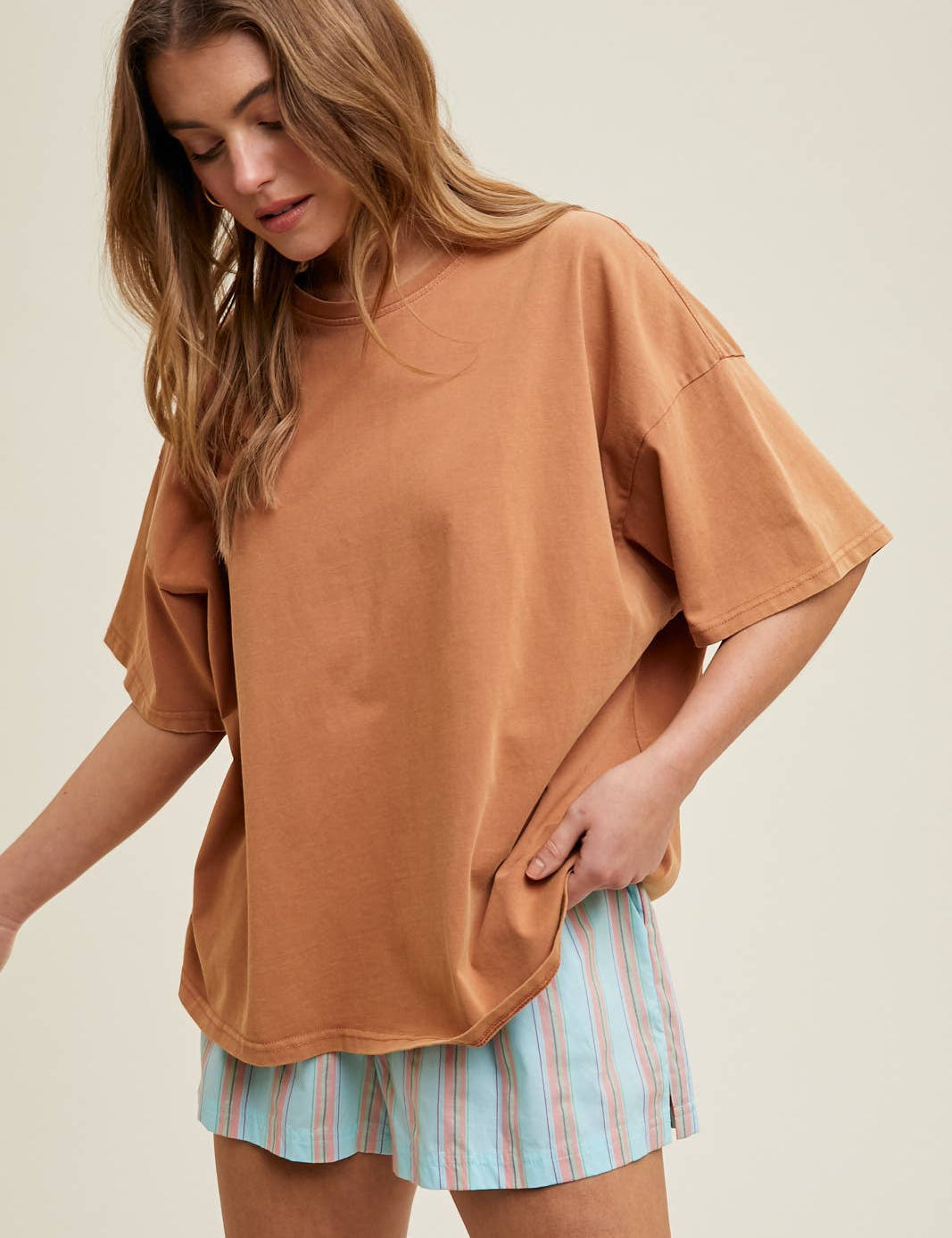 oversized cotton t shirt, boxy fit tee, relaxed everyday t shirt, lightweight cotton tee, oversized brown t shirt, casual summer basic top, women's oversized crew neck tee, relaxed fit cotton shirt
