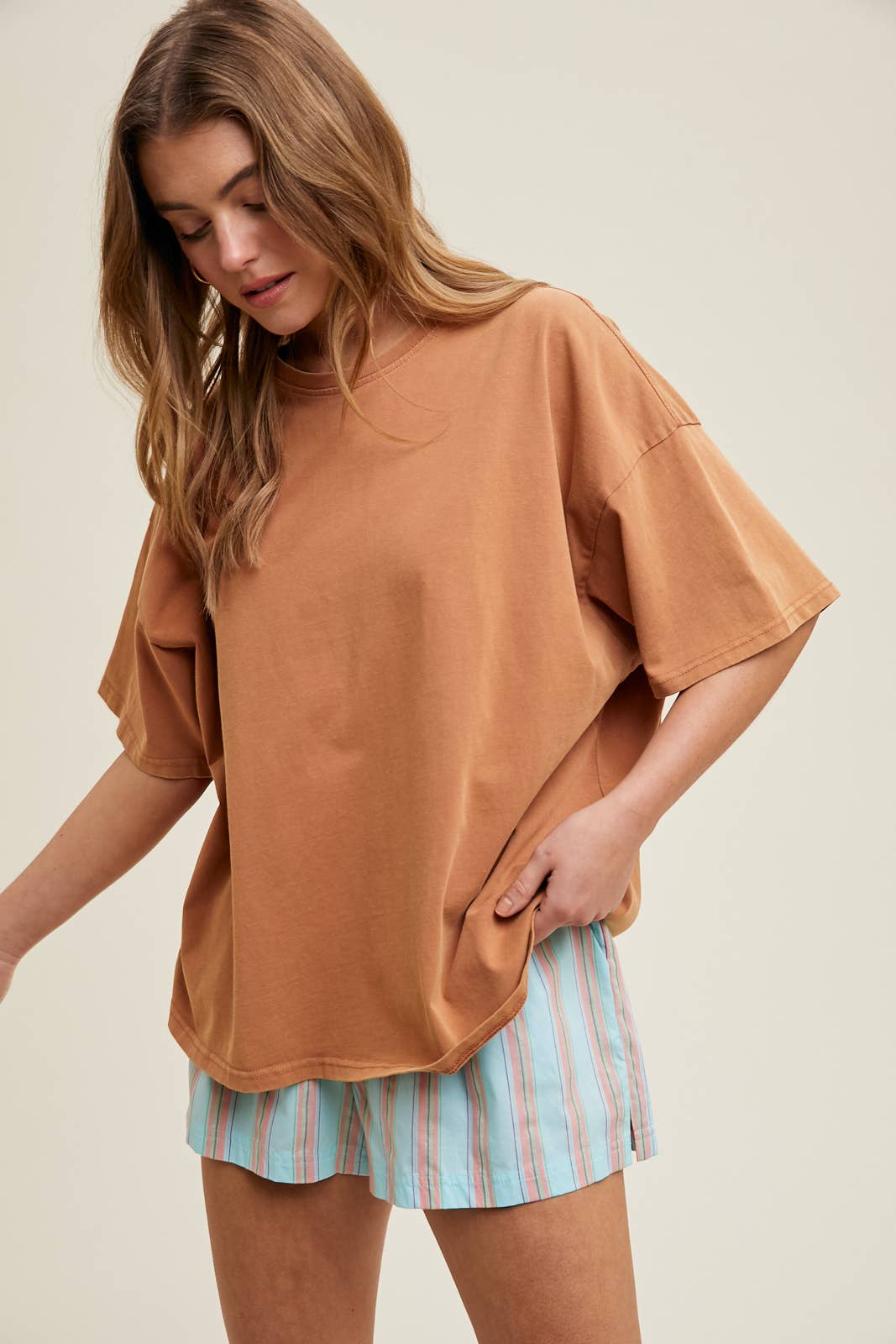 oversized cotton t shirt, boxy fit tee, relaxed everyday t shirt, lightweight cotton tee, oversized brown t shirt, casual summer basic top, women's oversized crew neck tee, relaxed fit cotton shirt