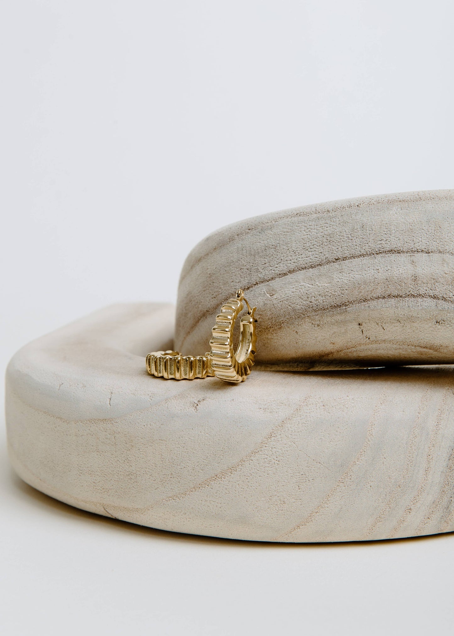 Ruffle-Edge Hoops -- Gold