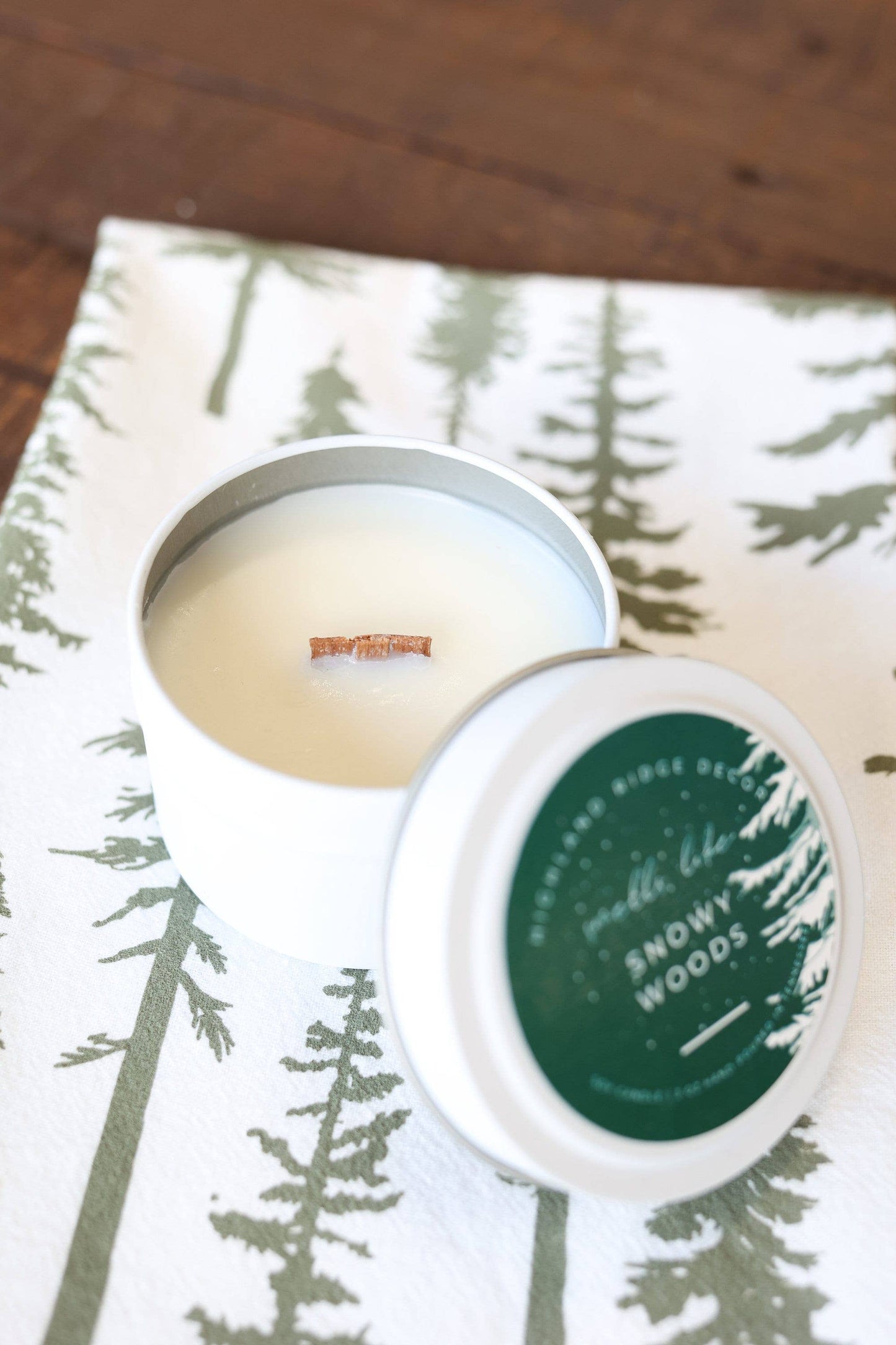 Snowy Woods Christmas Candle – Tin