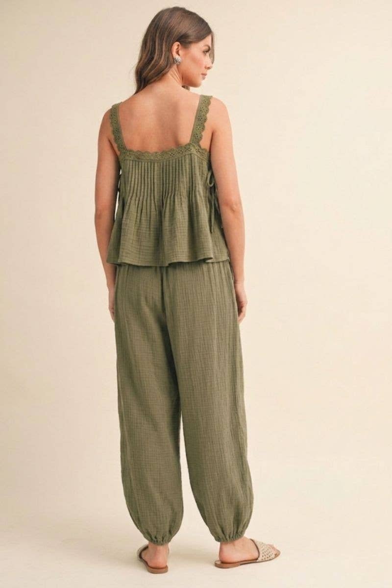 olive green gauze pants, cotton gauze drawstring pants, balloon leg pants, relaxed fit lounge pants, boho cotton pants, elastic waist pants women, lightweight green pants, comfortable travel pants, casual cotton trousers, olive green wide leg pants