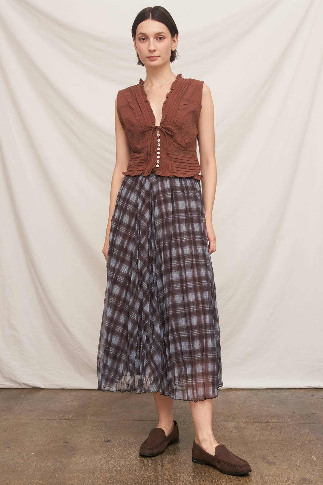 rust embroidered blouse, brown embroidered top, western blouse, prairie blouse, sleeveless western top, boho blouse, fall blouse, button front blouse, feminine western top, rust sleeveless top