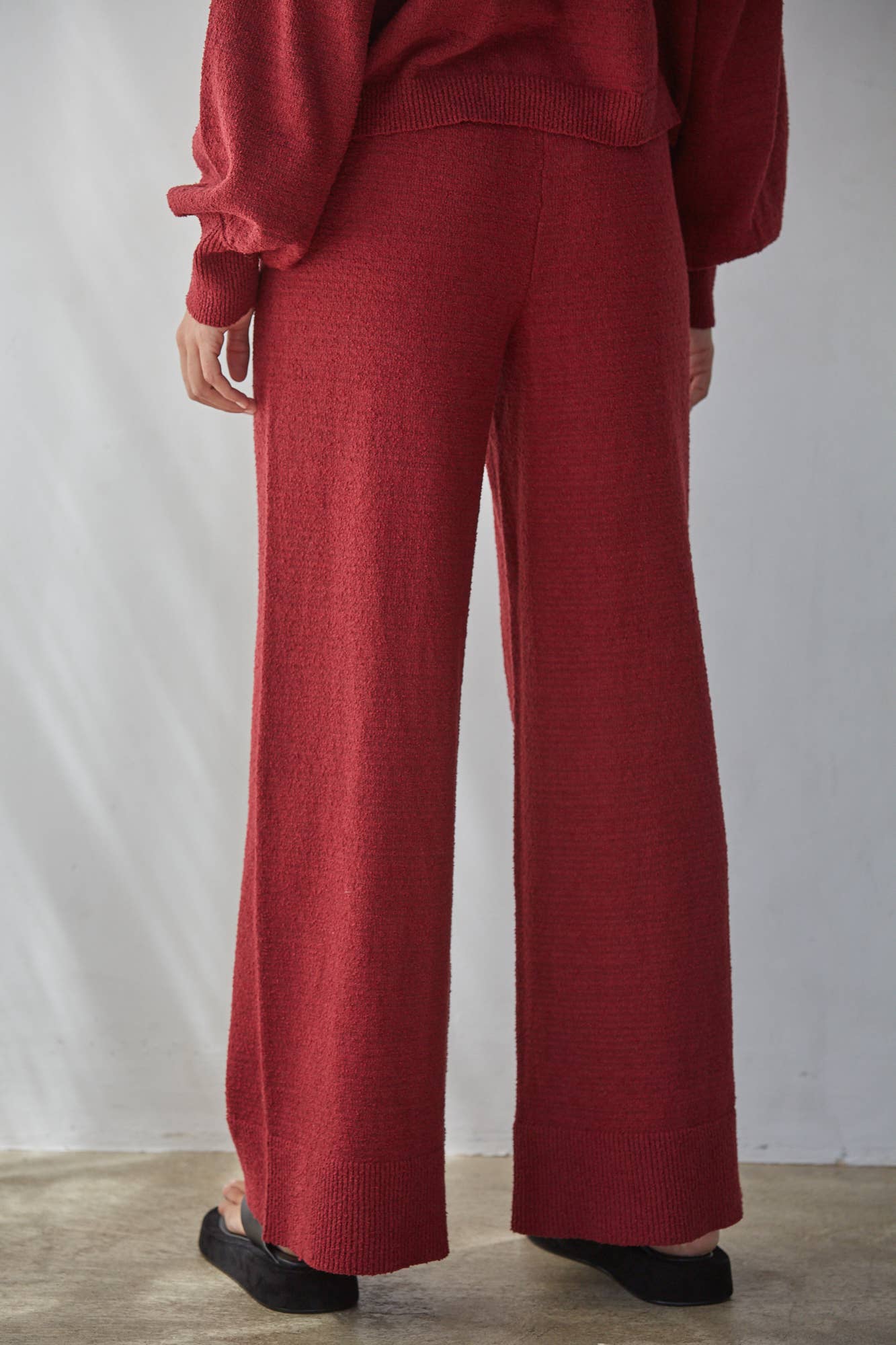 red knit pants, burgundy wide leg pants, women’s knit pants, matching knit set, red matching set women, wide leg lounge pants, fall pants women, holiday travel outfit, comfortable wide leg pants, boutique women’s pants