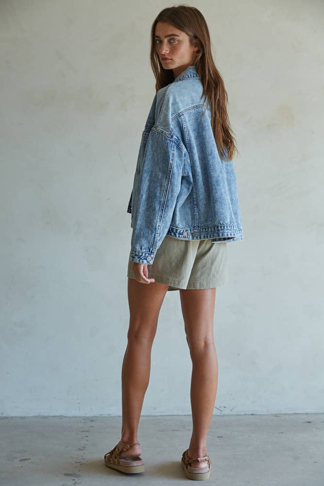 denim jacket, oversized denim jacket, boyfriend denim jacket, cotton denim jacket, heavy denim jacket, medium wash denim jacket, classic denim jacket, everyday jean jacket, jean jacket, big jean jacket