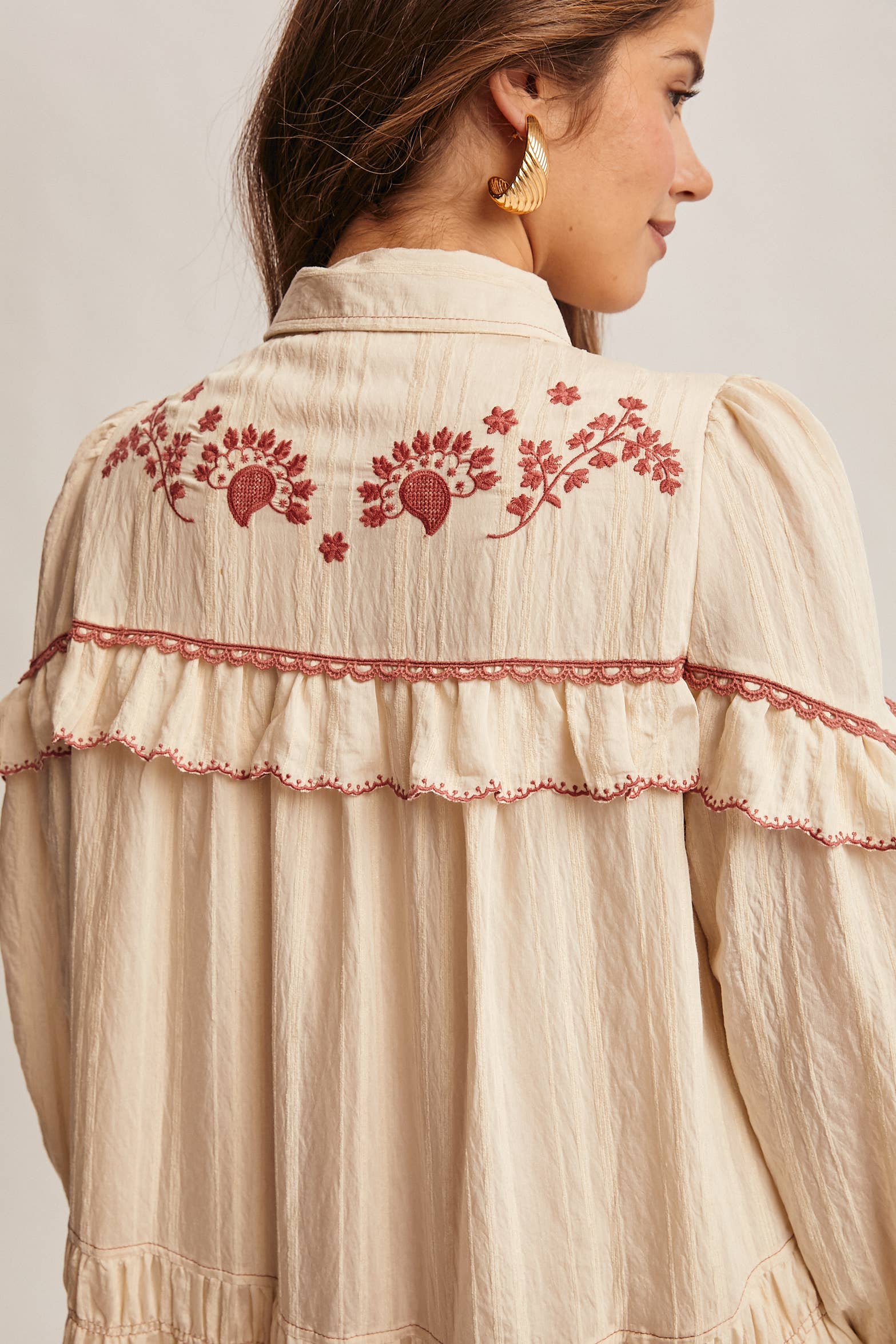 cream embroidered maxi dress, floral embroidered maxi dress, fall maxi dress, western embroidered dress, cream long sleeve dress, ruffle maxi dress, button front maxi dress, boho maxi dress, fall family photo dress, holiday gathering dress, embroidered fall dress, women’s boutique maxi dress