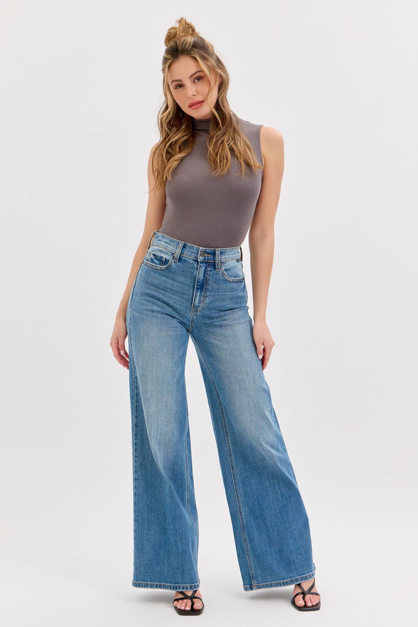high rise jeans
ribcage jeans
flare jeans
tall girl jeans
denim high rise
medium wash high rise
medium wash wide leg jeans
tall girl friendly jeans
long jeans