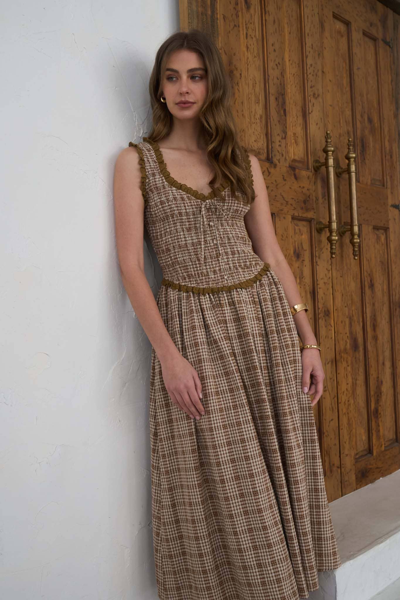 women's brown plaid dress, brown plaid midi dress, brown and cream plaid dress, plaid fall dress, cotton linen midi dress, linen blend fall dress, smocked bodice midi dress, sweetheart neckline dress, western plaid dress, western midi dress, cowgirl fall dress, ranch style dress women, prairie style dress, fall dress with cowboy boots, women's western fall outfit, western women's clothing, western boutique dress, country fall outfit women, women's fall midi dress, brown fall dress, women's boutique fall 
