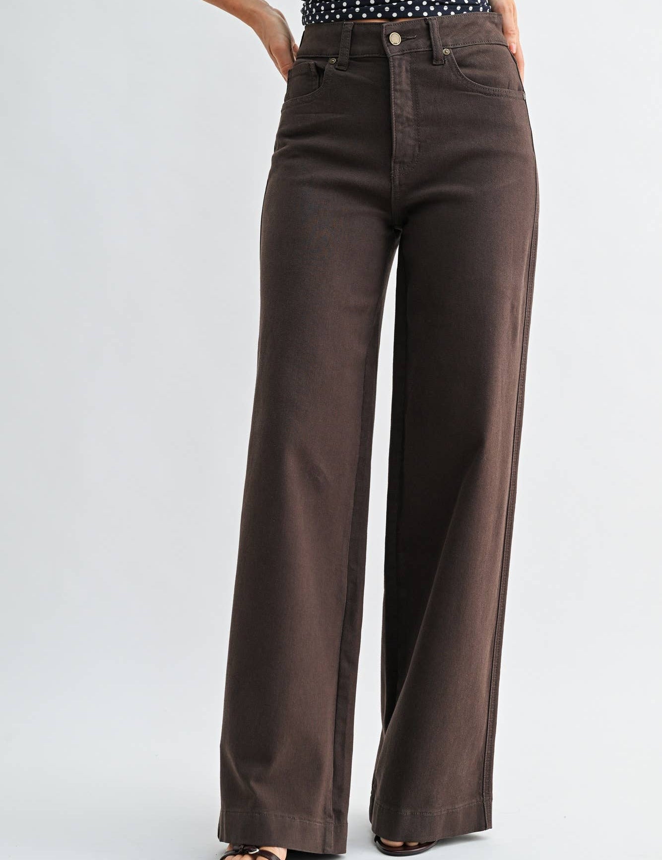 brown wide leg jeans, dark brown jeans, chocolate brown jeans, high rise wide leg jeans, women’s brown denim, full length jeans, fall denim, wide leg denim, high waisted brown jeans, 32 inch inseam jeans, dark brown pants