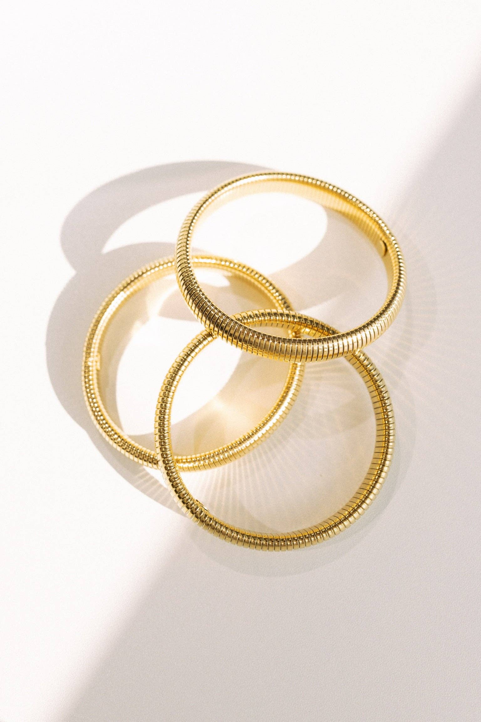 gold bangle bracelet
ribbed gold bangle
waterproof bracelet
tarnish resistant bracelet
stacking bangle bracelet
everyday gold bracelet
minimal gold bracelet
hypoallergenic bracelet
gold plated stainless steel bracelet
pool safe bracelet
beach safe jewelry
layering bracelet
mom friendly jewelry
west of may jewelry
béljoy bracelet