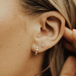flower stud earrings, gold flower studs, dainty floral earrings, small everyday earrings